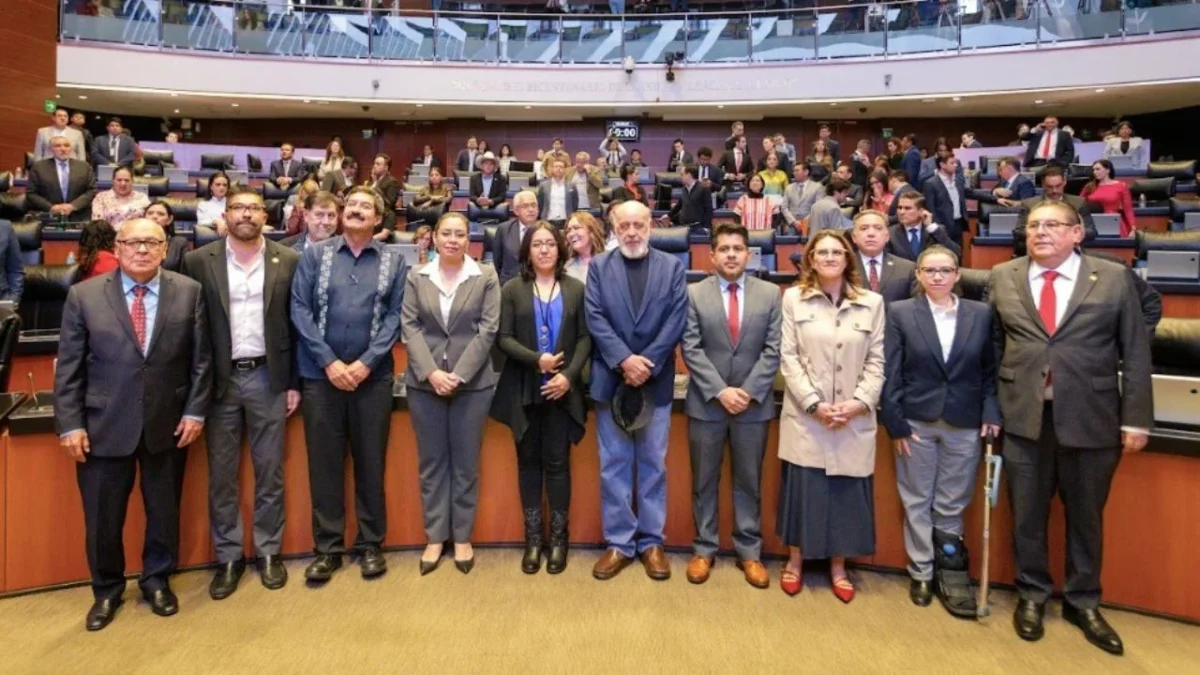 Los cinco nuevos integrantes del Pleno de la nueva Comisión Reguladora de Telecom de México, ratificados hoy en el Senado de la República.