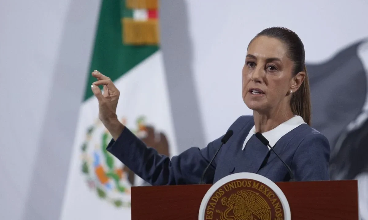 Claudia Sheinbaum advirtió a los trabajadores del SAT que demandas como gastos médicos privados no se podrán atender, pues ni ella los tiene.