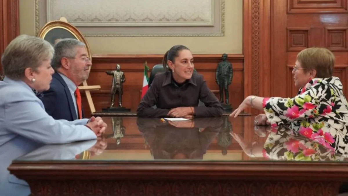 La presidenta Claudia Sheinbaum recibió a Michelle Bachelet, exmandataria de Chile para conversar sobre América Latina.