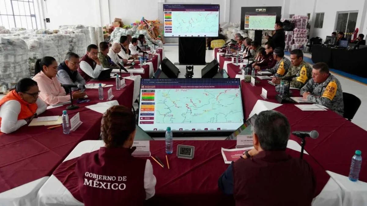 La presidenta Claudia Sheinbaum supervisa atención de damnificados en el estado de Hidalgo.
