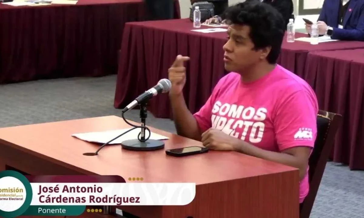 Somos México dijo que si la reforma electoral avanza en sus términos, cancela la pluralidad y condena al regreso del partido hegemónico.