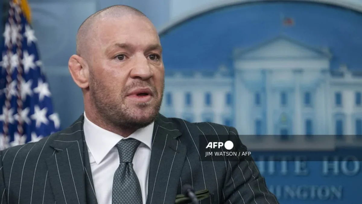 Suspenden al peleador de artes marciales, Conor McGregor, por faltar a controles antidopaje.