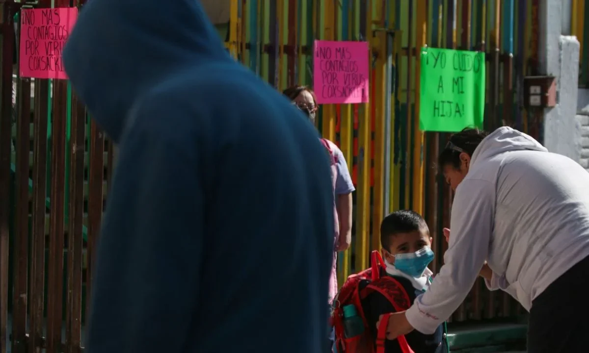 ¿Qué es el virus Coxsackie y por qué es tan contagiosa en niños?