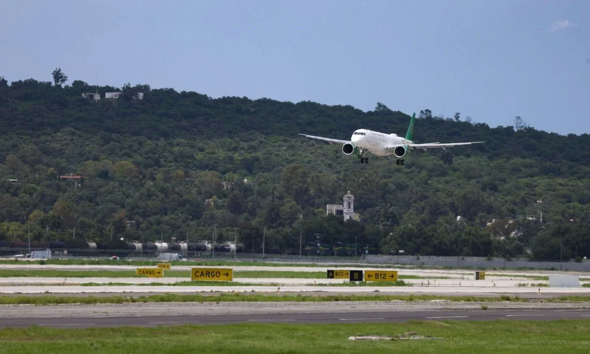 El primer vuelo de Volaris con destino a Bogotá, desde el AIFA, se realizó el domingo 2 de noviembre de 2025