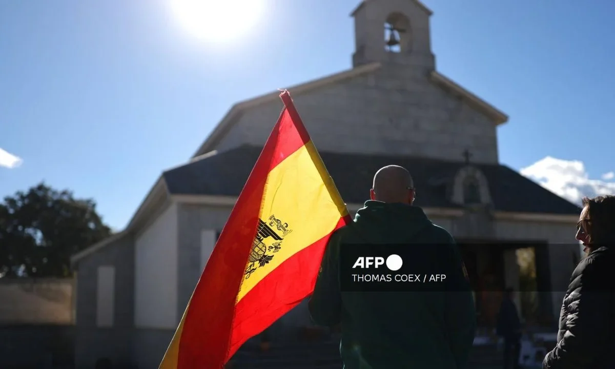 Anulan misa en Francia en homenaje al dictador español Francisco Franco