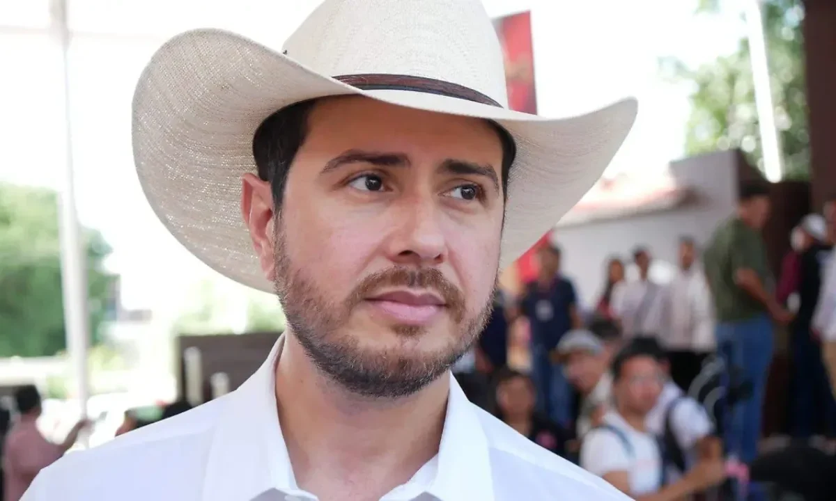 Autoridades investigan a “El Botox”, presunto lugarteniente de Los Blancos de Troya, por el crimen del líder limonero Bernardo Bravo.