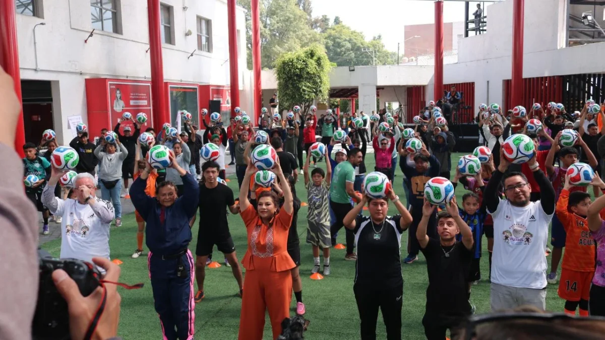 Brugada arranca ensayos para la Clase de Futbol más grande del Mundo