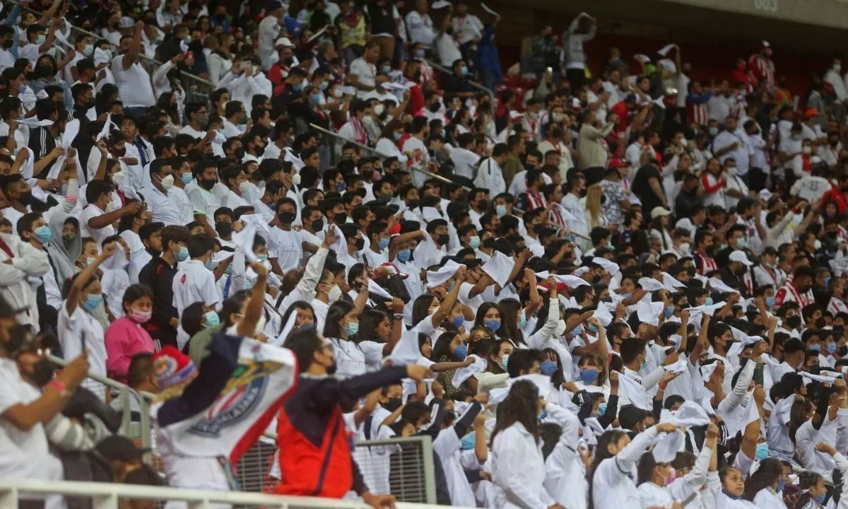 Cara al Mundial 2026, PRI propone endurecer penas por violencia en estadios