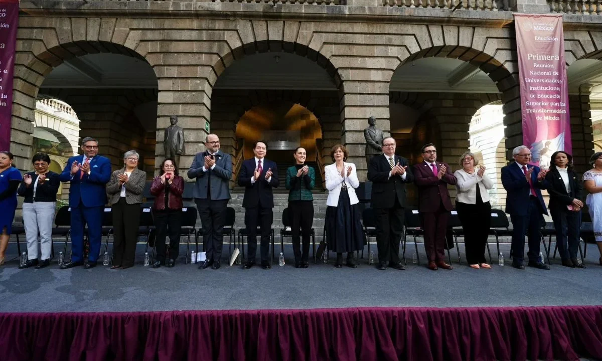 Lanzan la primera plataforma pública nacional de microcredenciales para la vida y el trabajo, impulsada por la SEP y construida con el talento y el conocimiento de todas las universidades del país.