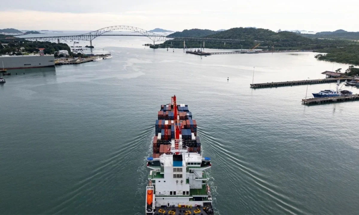 Pese a Trump, China quiere parte del Canal de Panamá