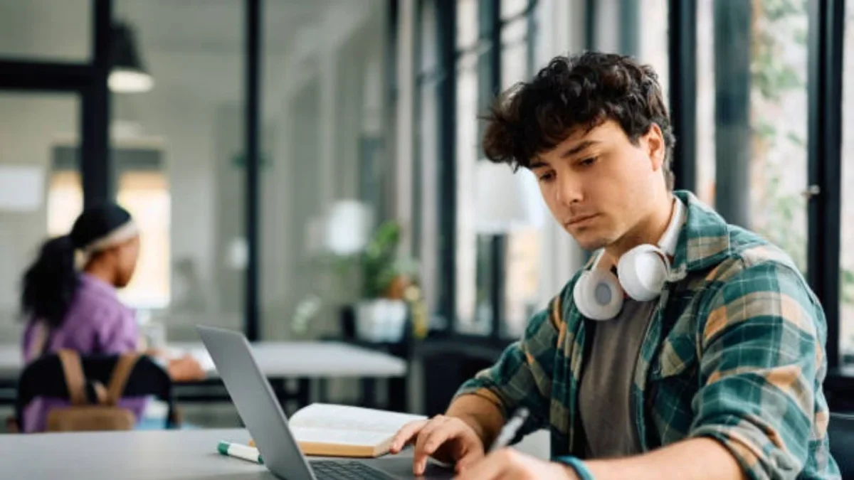 Foto: iStock | El Tecnológico Nacional de México (TecNM) y el IPN aportarán 85 mil y 30 mil lugares nuevo