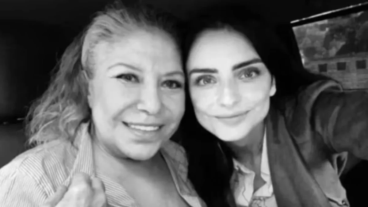 Aislinn Derbez pidió espacio para vivir el duelo por la muerte de su madre Gabriela Michel, junto a su familia y desde un lugar de amor. 