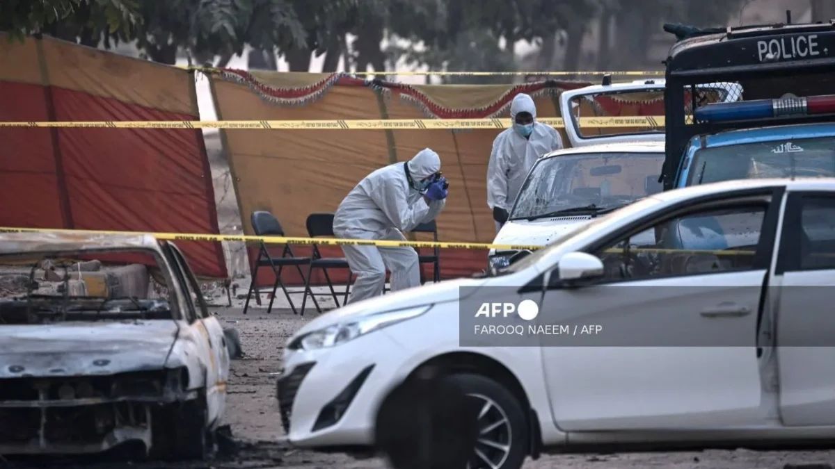 Al menos 12 personas murieron y 27 resultaron heridas frente a un tribunal de Islamabad, la capital de Pakistán, por un ataque suicida.