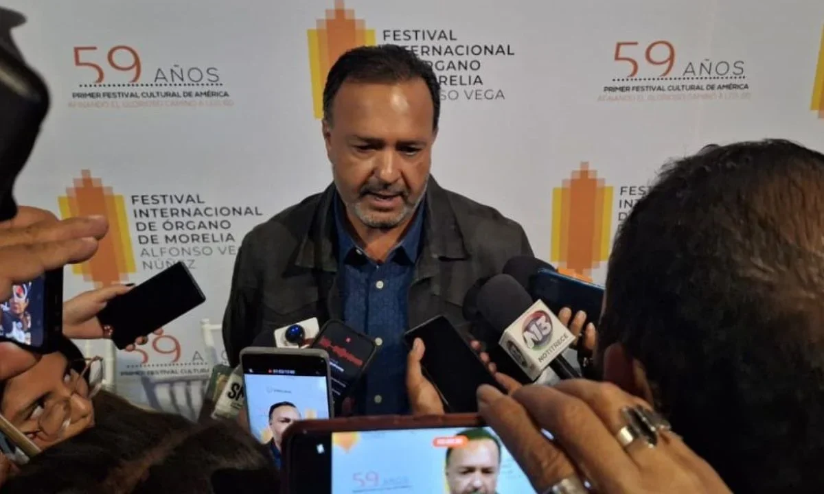 Julio Arreola, alcalde de Pátzcuaro, denunció que ha sido víctima de amenazas de presuntos grupos delincuenciales.