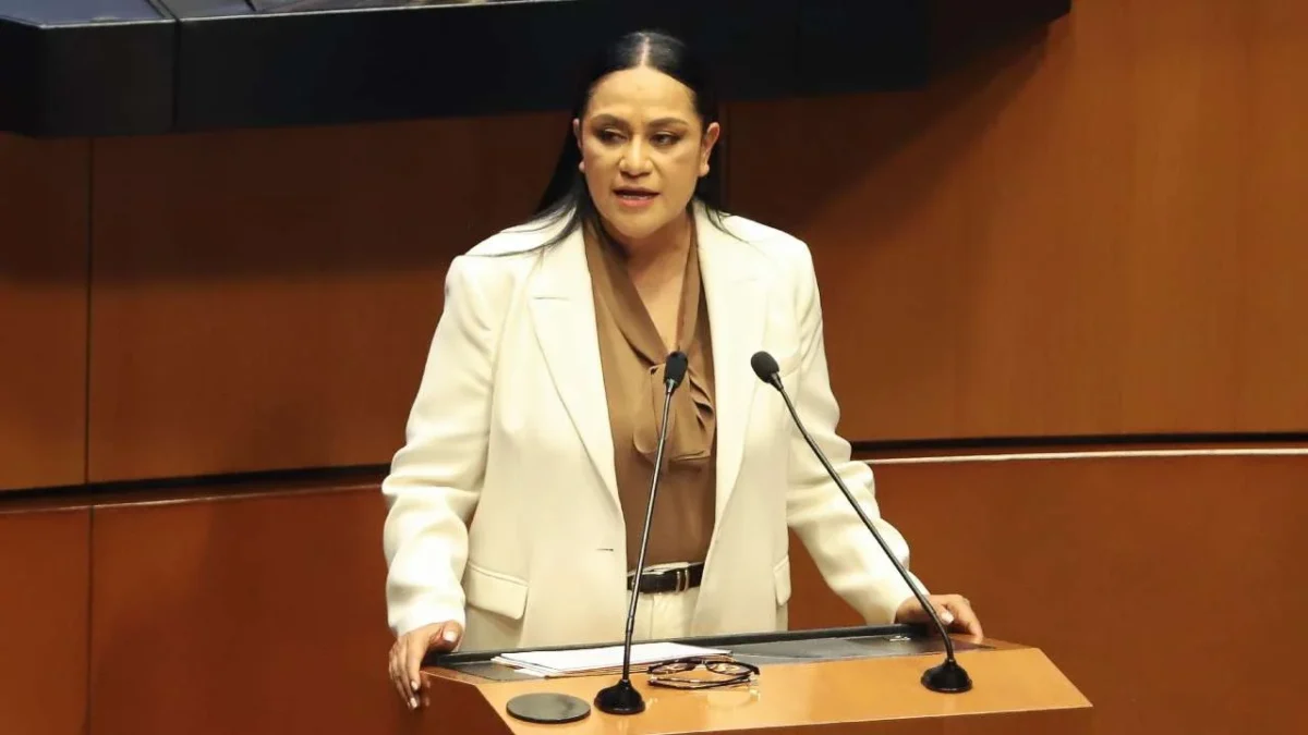 La titular de la Secretaría del Bienestar, Ariadna Montiel, reprocha a la oposición por su postura a la medición de pobreza.