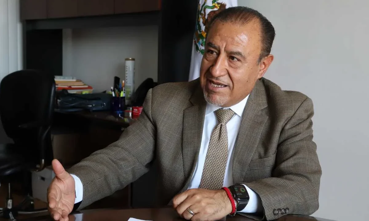 Urgencia. El presidente de la Comisión de Hacienda dijo que es necesario acabar con los pendientes que hay en el Congreso local.
