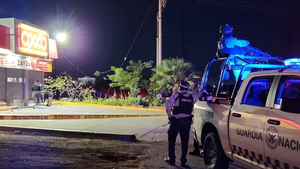 En Culiacán, la violencia deja siete muertos, mientras colectivos instalan lonas de desaparecidos para exigir justicia y memoria.