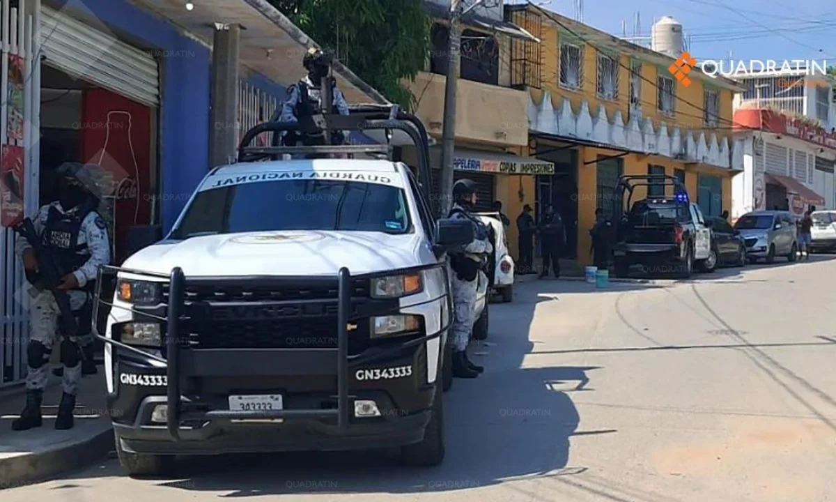 Hombres armados realizaron un ataque directo contra una pareja y la menor, sobre la calle Bella de Noche en Acapulco, FGE ya investiga.