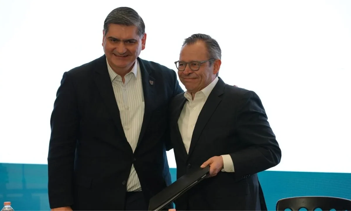 Banamex y el Tec de Monterrey firmaron un convenio de colaboración que marca un nuevo capítulo entre el sector financiero y el educativo.