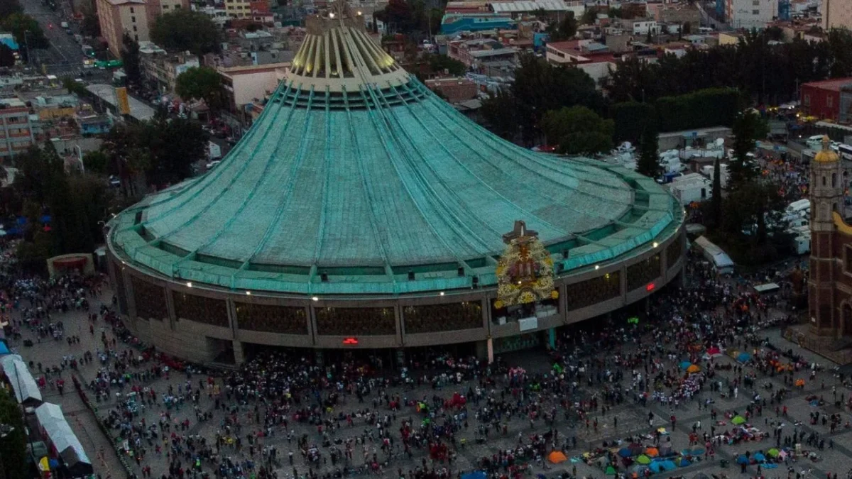 Inicia la entrega de las Tarjetas de Acceso Vehicular para las personas que residen en las colonias aledañas a la Basílica de Guadalupe.