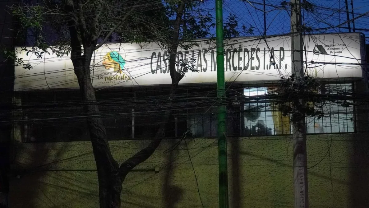 Manifestantes exigen justicia y la reapertura de la Casa de las Mercedes, tras denuncias de presunto abuso a menores.