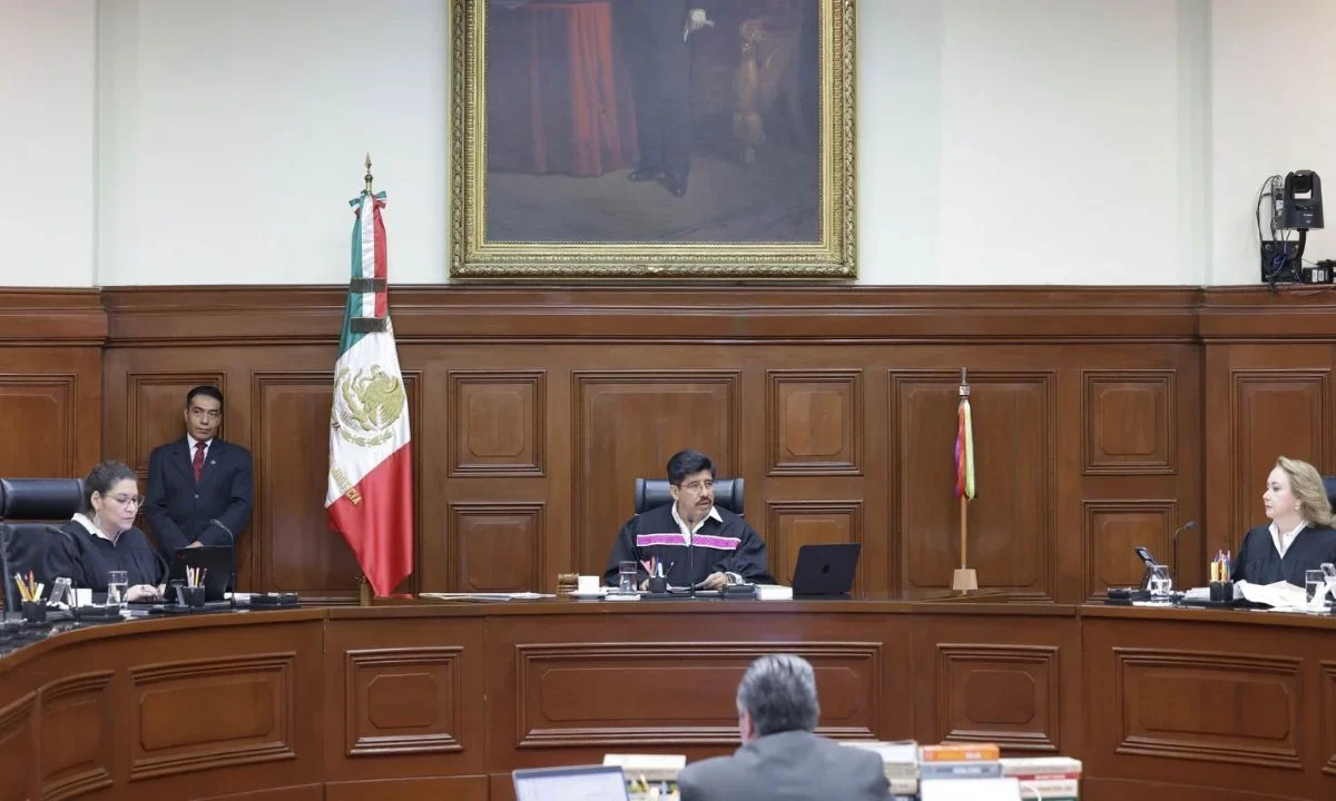 La Barra Mexicana de Abogados le advirtió a la SCJN que la revisión de fallos previos generaría “incertidumbre generalizada”.