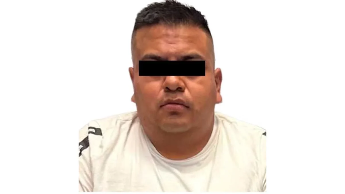 La Fiscalía mexiquense detuvo a Ricardo "N", presunto líder de una estructura criminal denominada "Los Chochorroles".