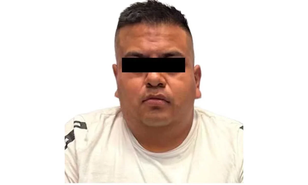 La Fiscalía mexiquense detuvo a Ricardo "N", presunto líder de una estructura criminal denominada "Los Chochorroles".