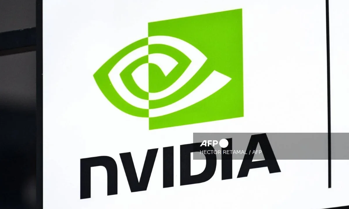 Las acciones de Nvidia cayeron 2.62% en Wall Street en espera de sus resultados trimestrales que se den a conocer el miércoles.