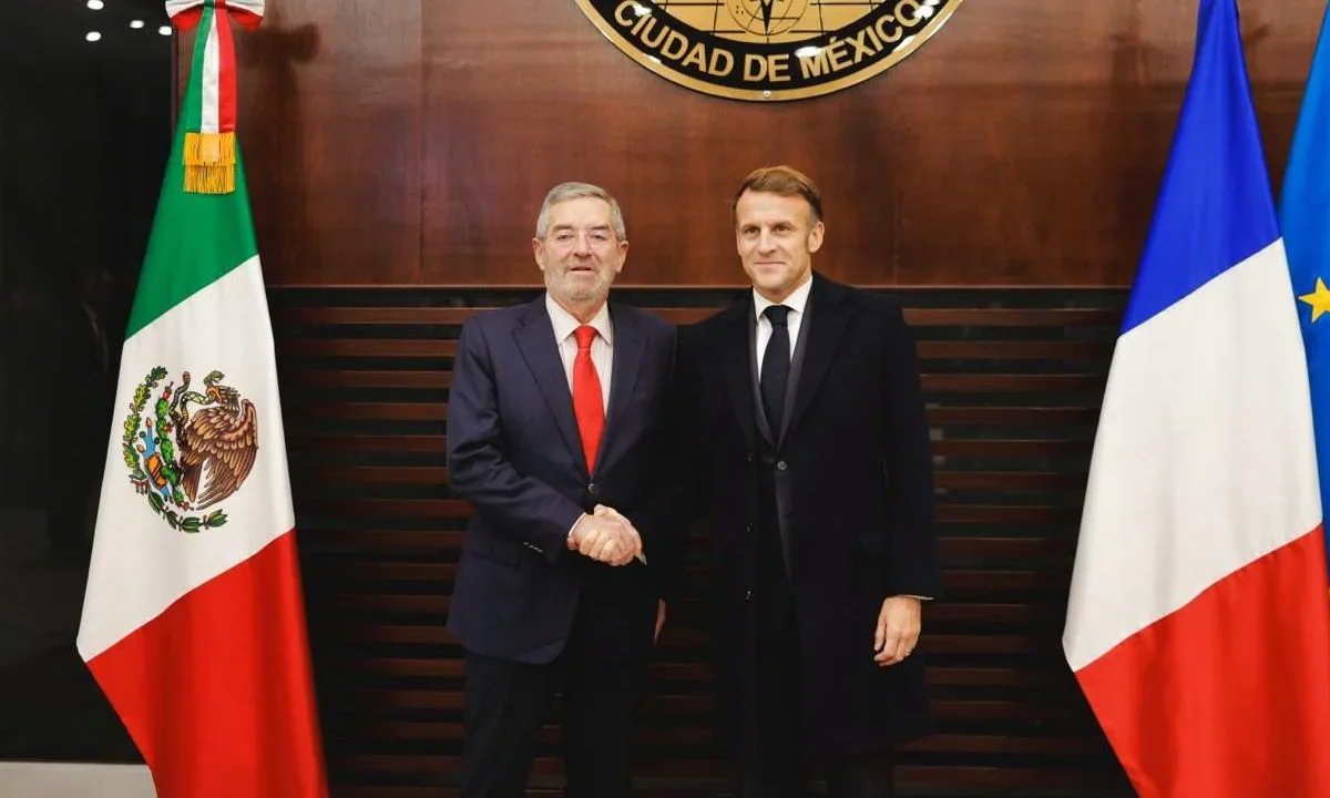 Juan Ramón de la Fuente y Emmanuel Macron
