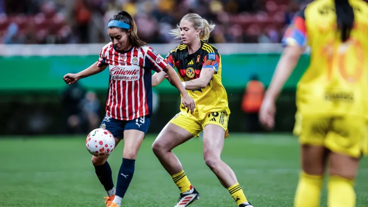 El Clásico Nacional del futbol femenil se decantó por América equipo que derrotó a Chivas en las semifinales de ida de este jueves.