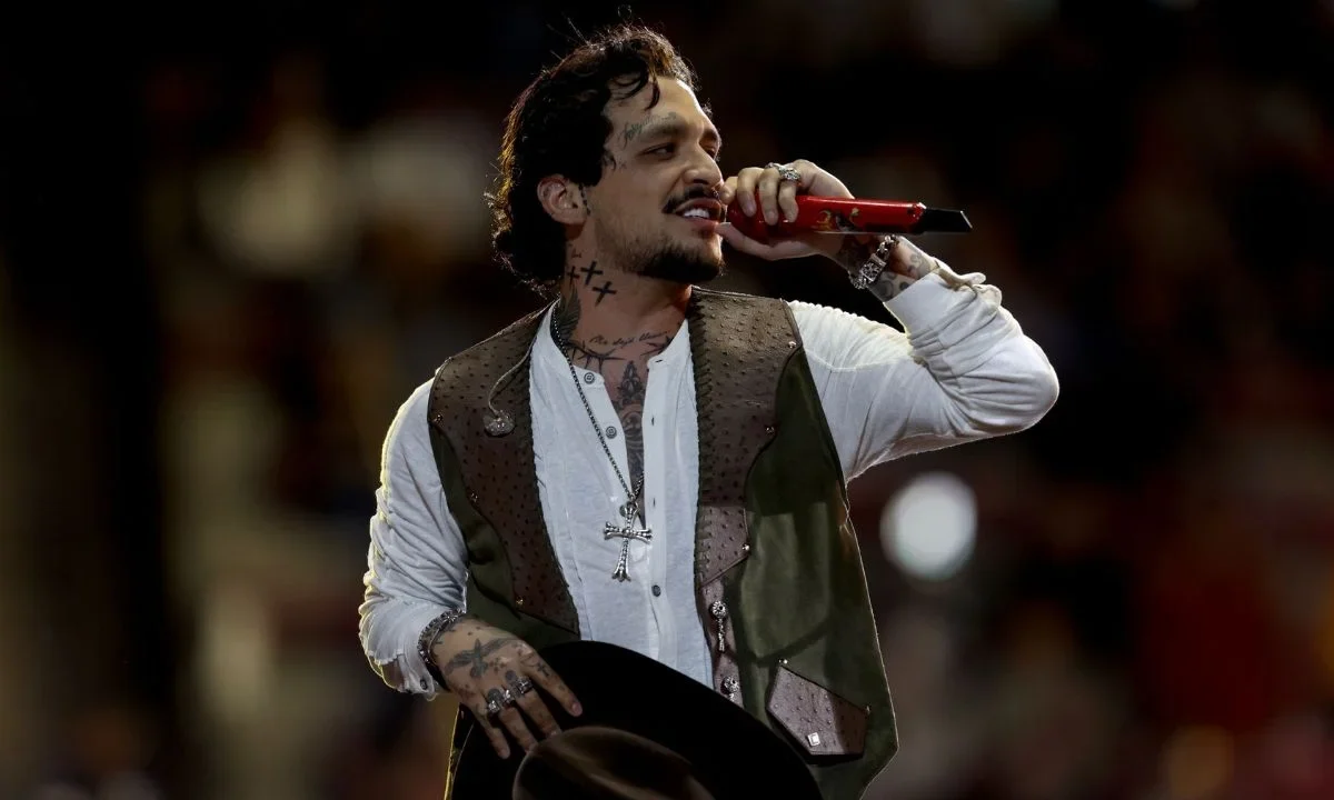Christian Nodal libra vinculación a proceso tras audiencia