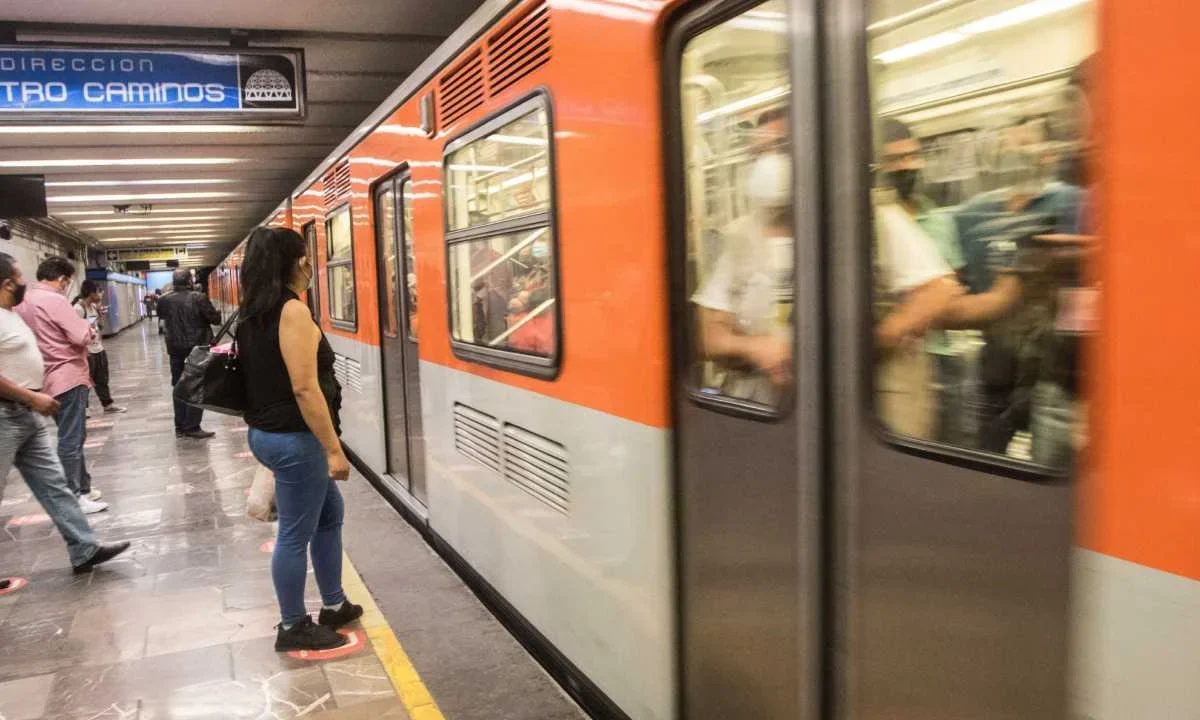 Tres estaciones del Metro de la CDMX quedan cerradas hasta nuevo aviso.
