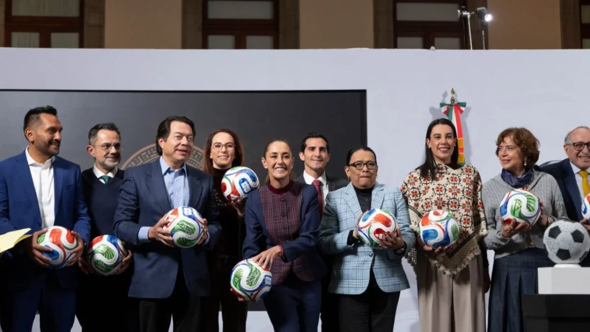 Acompañada de su Gabinete, la Presidenta informó que a partir de enero arrancarán las actividades con Mundial Social México 2026.