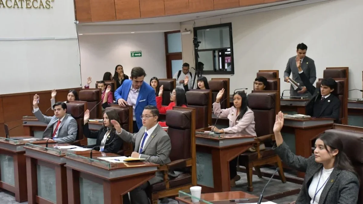 Legisladoras del Congreso urgieron tipificar la violencia digital, reconocieron que falta actualizar leyes sobre nuevas tecnologías y la IA.