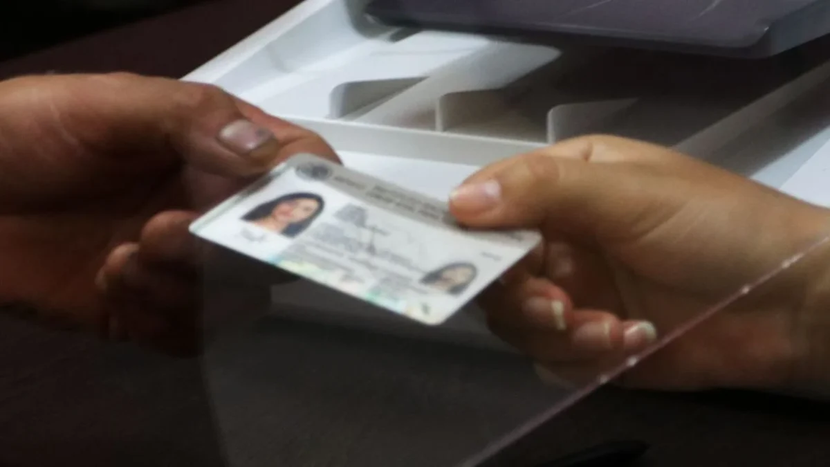 Las consejerías integrantes de la Comisión del Registro Federal de Electores (RFE) piden informe sobre licitación de credencial de elector.