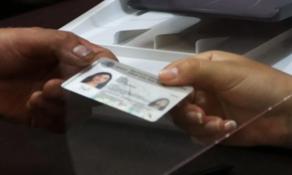 Las consejerías integrantes de la Comisión del Registro Federal de Electores (RFE) piden informe sobre licitación de credencial de elector.