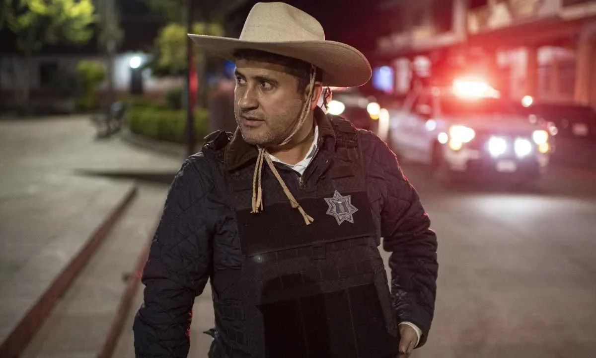 Hay dos detenidos por el asesinato de Carlos Manzo, alcalde de Uruapan.