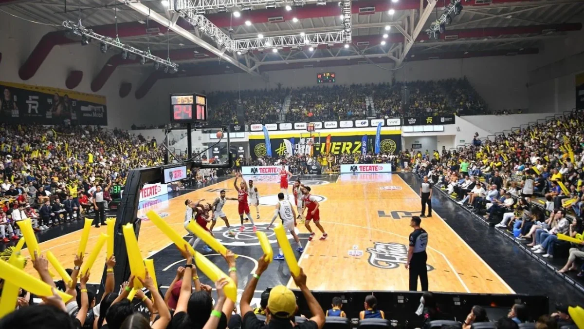 Diablos Rojos Basquetbol jugaron un duelo intenso en Monterrey, para firmar una victoria de 90-75 sobre Fuerza Regia, en el Juego 4.