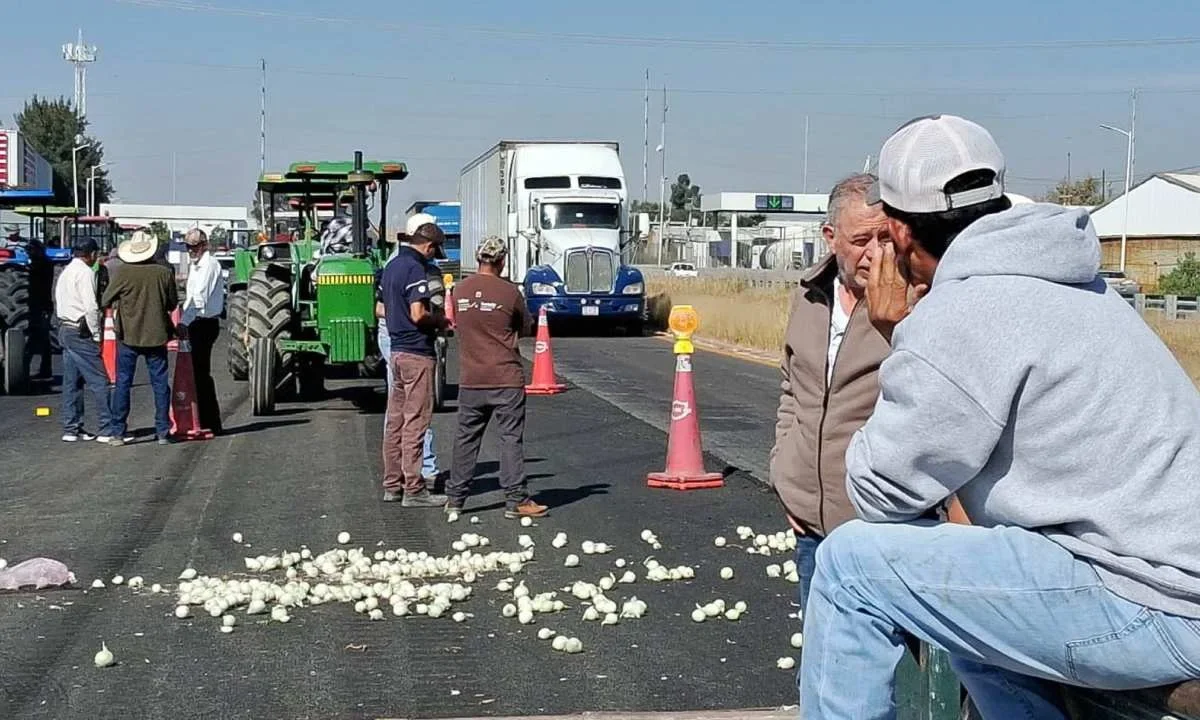 Ante el anuncio del megabloqueo de transportistas y agricultores, la Segob llamó al diálogo.