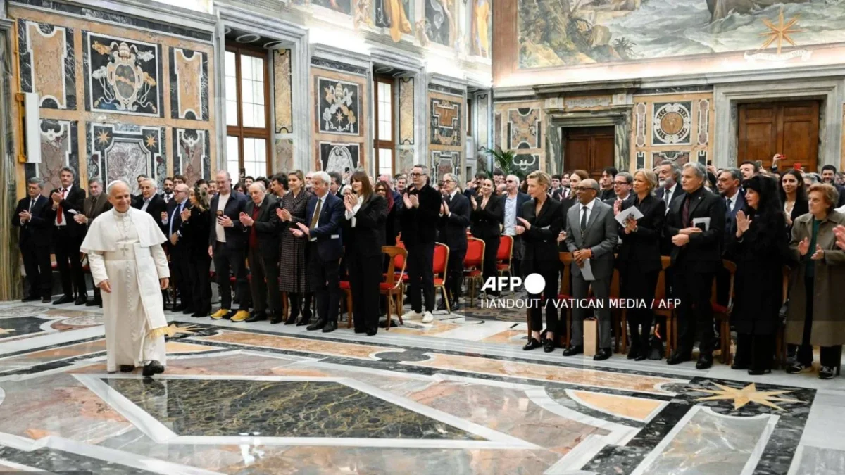 En el Vaticano, el papa León XIV agradeció al cine por ser un arte popular en el sentido más noble, que nace para todos y habla a todos.