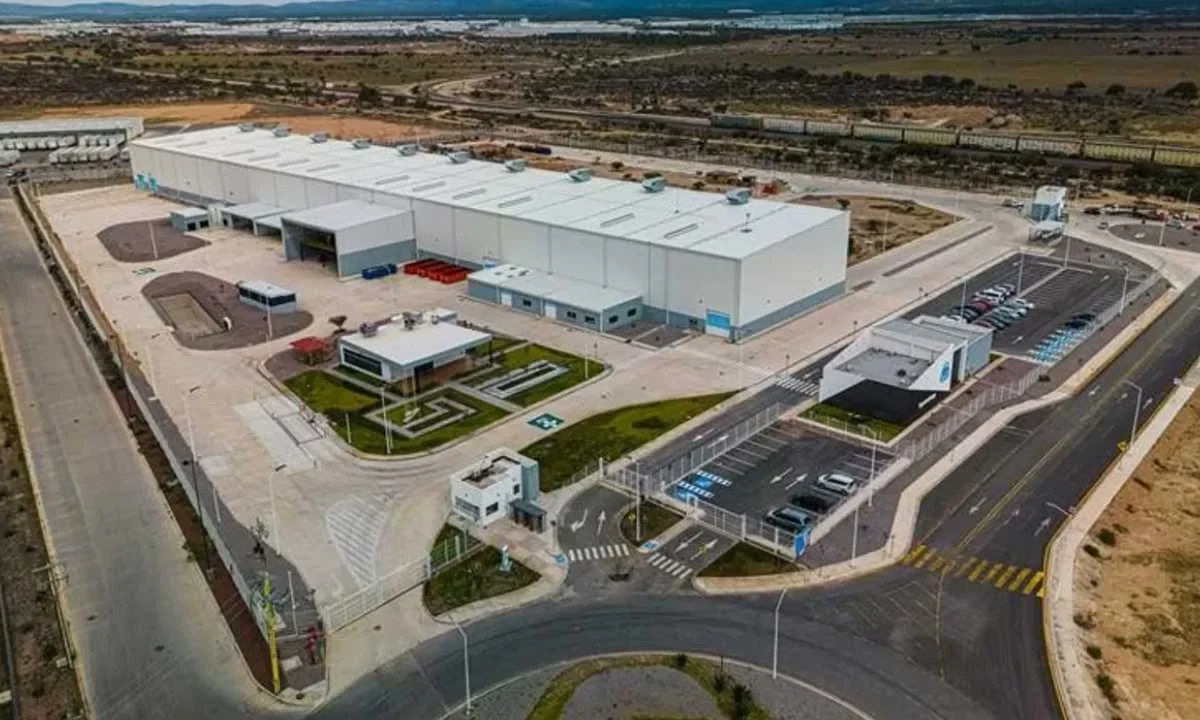 EU pide a México revisar la supuesta denegación de derechos de trabajadores en una empresa de SLP.
