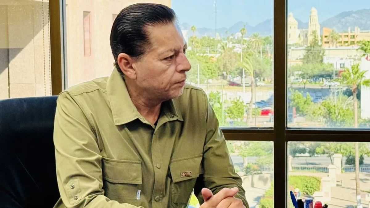 El alcalde de San Luis Río Colorado, César Sandoval, indicó que se enteró de la cancelación de su visa al cruzar a Yuma, Arizona en EU.