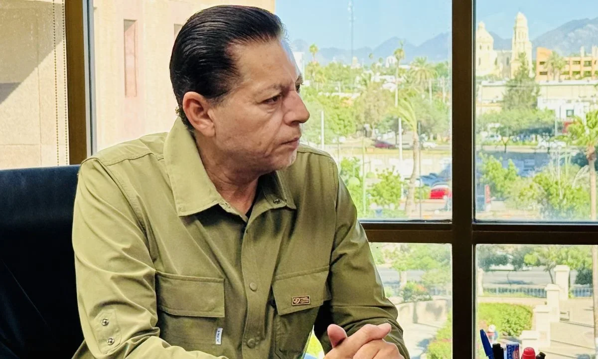 El alcalde de San Luis Río Colorado, César Sandoval, indicó que se enteró de la cancelación de su visa al cruzar a Yuma, Arizona en EU.