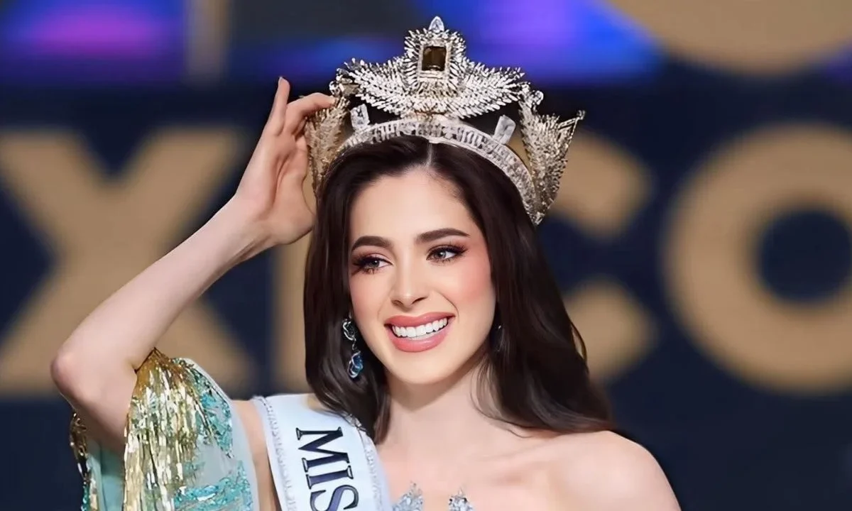 La representante de México en Miss Universo 2025, Fátima Bosch, ocupó un lugar entre las cinco participantes que llegaron a la última ronda.