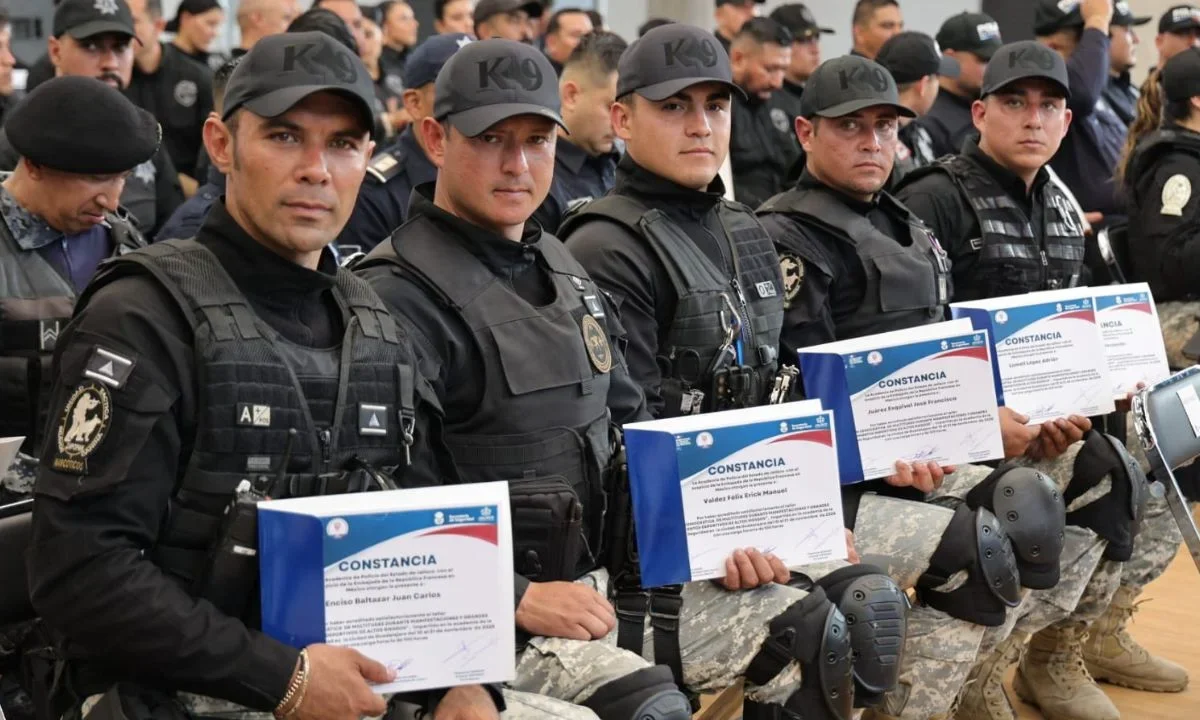 65 elementos de corporaciones de la policía de Jalisco recibieron la capacitación para enfrentar disturbios durante partidos en Zapopan.
