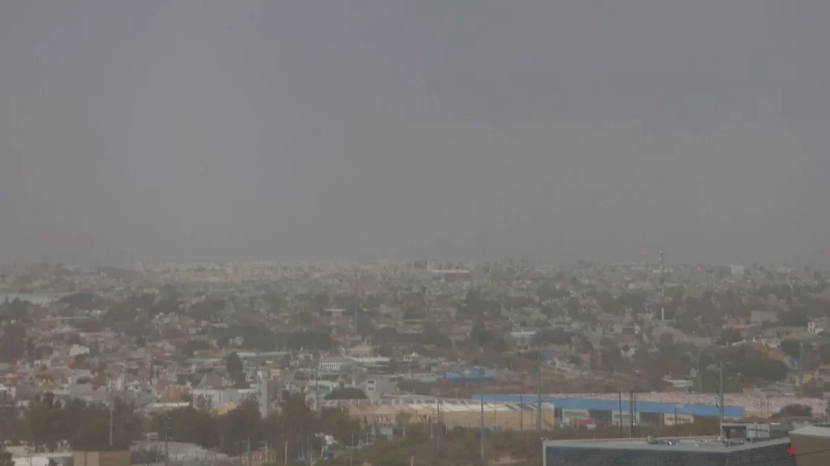 De acuerdo con autoridades los efectos del Frente Frío 13 comenzaron a sentirse la tarde-noche de este domingo en las costas de Veracruz.