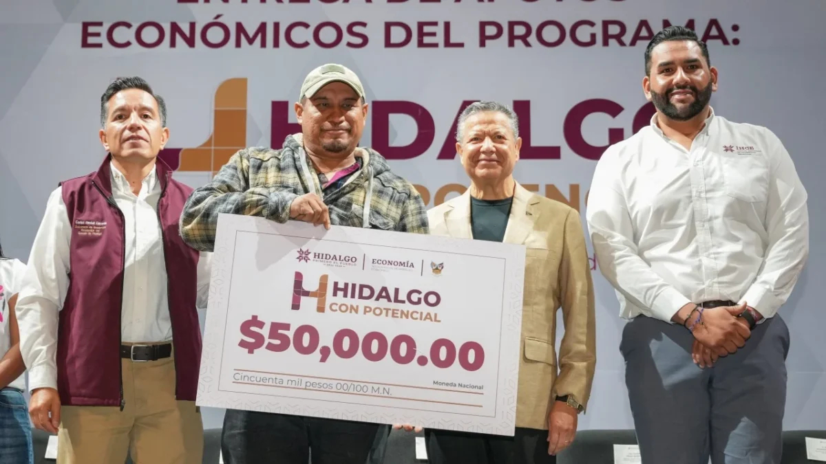 El gobernador Julio Menchaca entregó apoyos del programa “Hidalgo con Potencial” para fortalecer a 285 micro y medianas empresas.