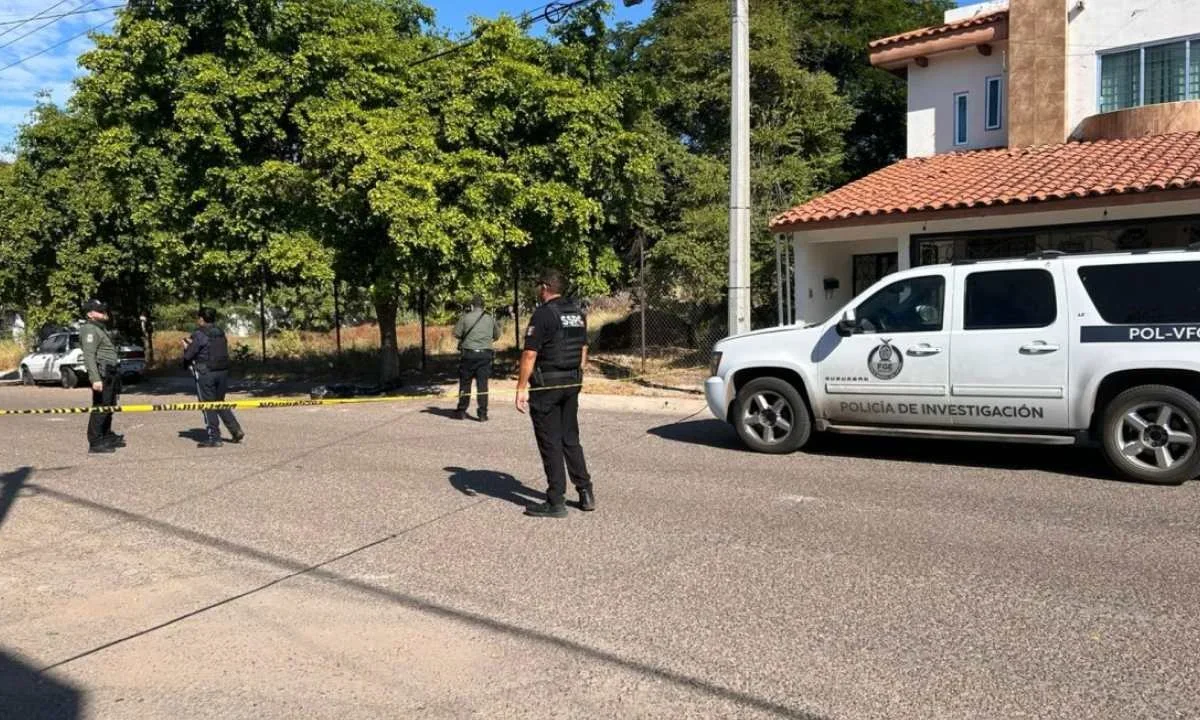 Autoridades acordonaron las zonas donde se localizaron los cuerpos embolsados en distintos puntos de Culiacán, Sinaloa.