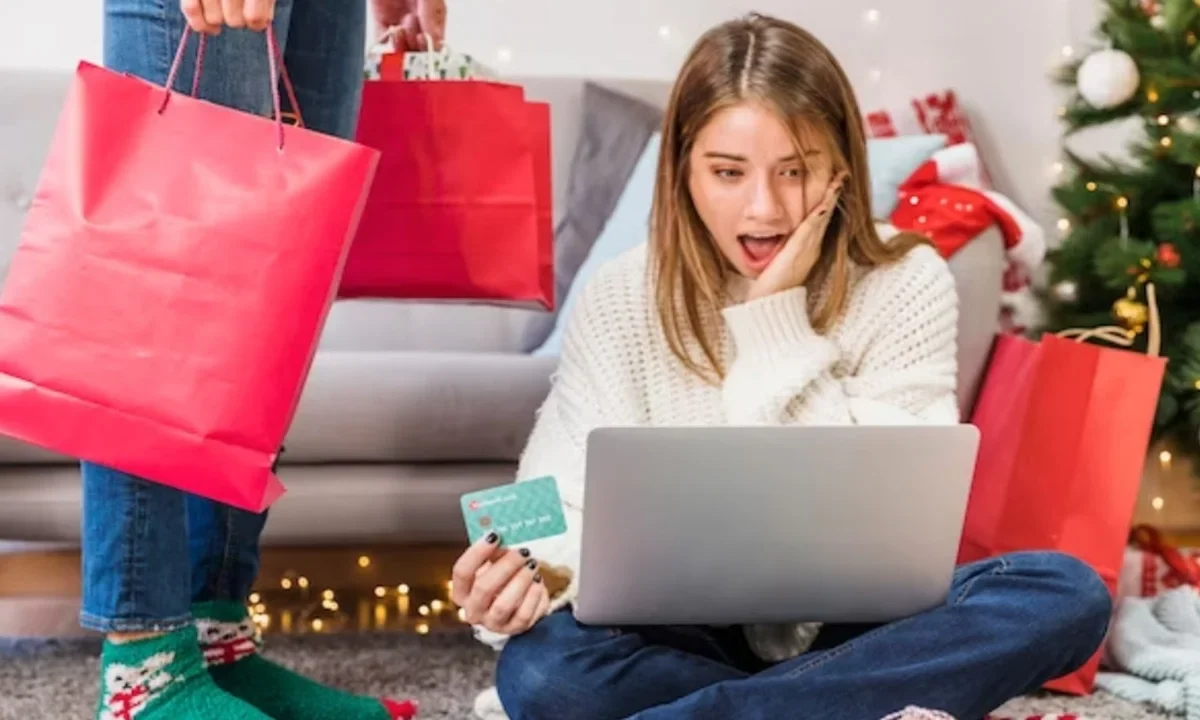 El gasto navideño impulsa el comercio en línea, pero también eleva el riesgo de fraudes digitales con apoyo de la inteligencia artificial.